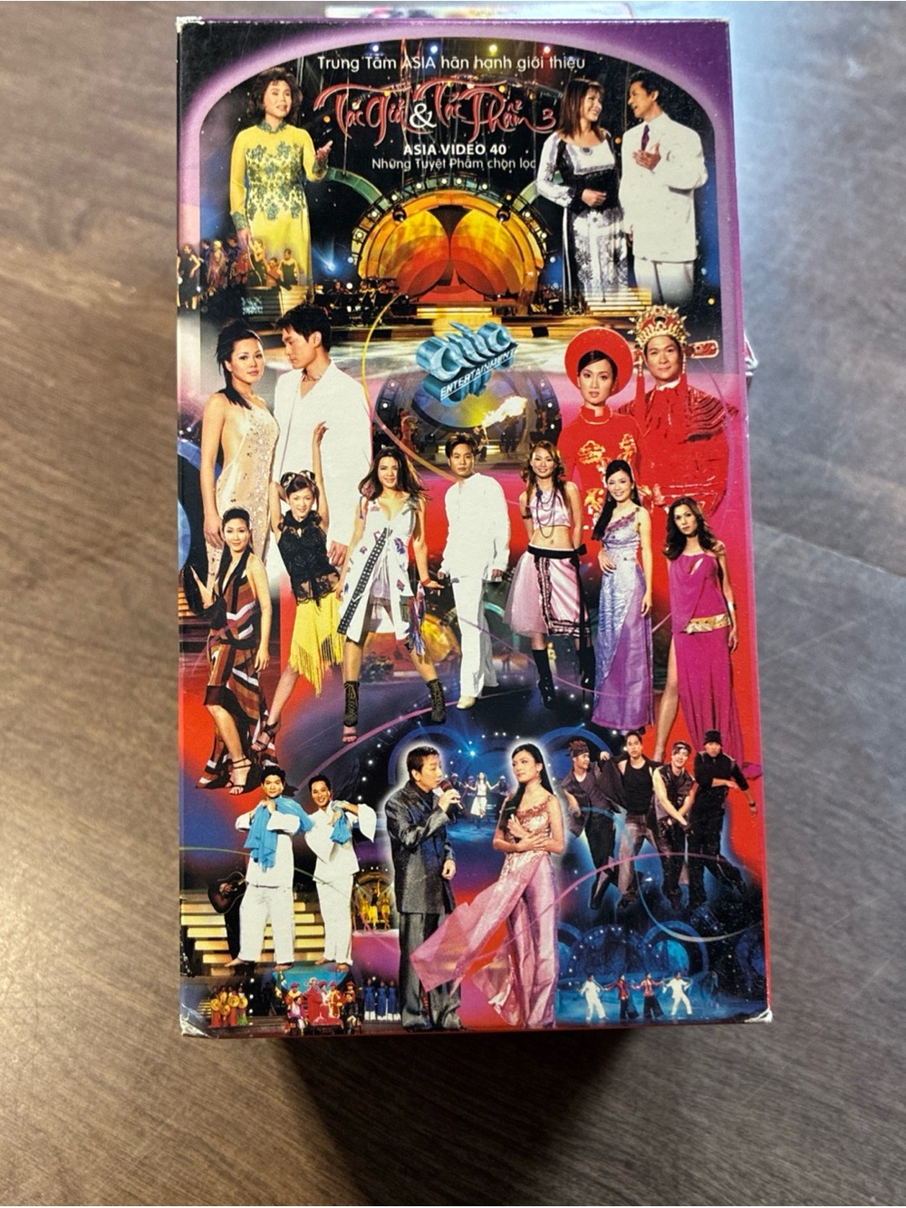 Paris by Night 40 . Asia Video vhs